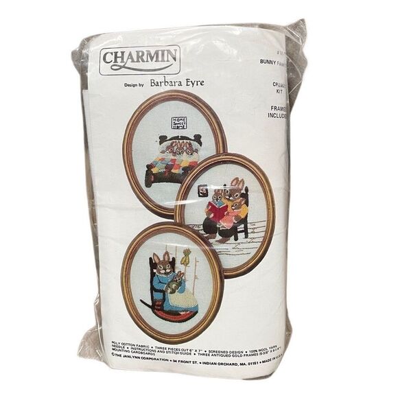Charmin Bunny Family Embroidery Crewel Kit with Frames Peter Rabbit New 10-115 - Picture 1 of 3